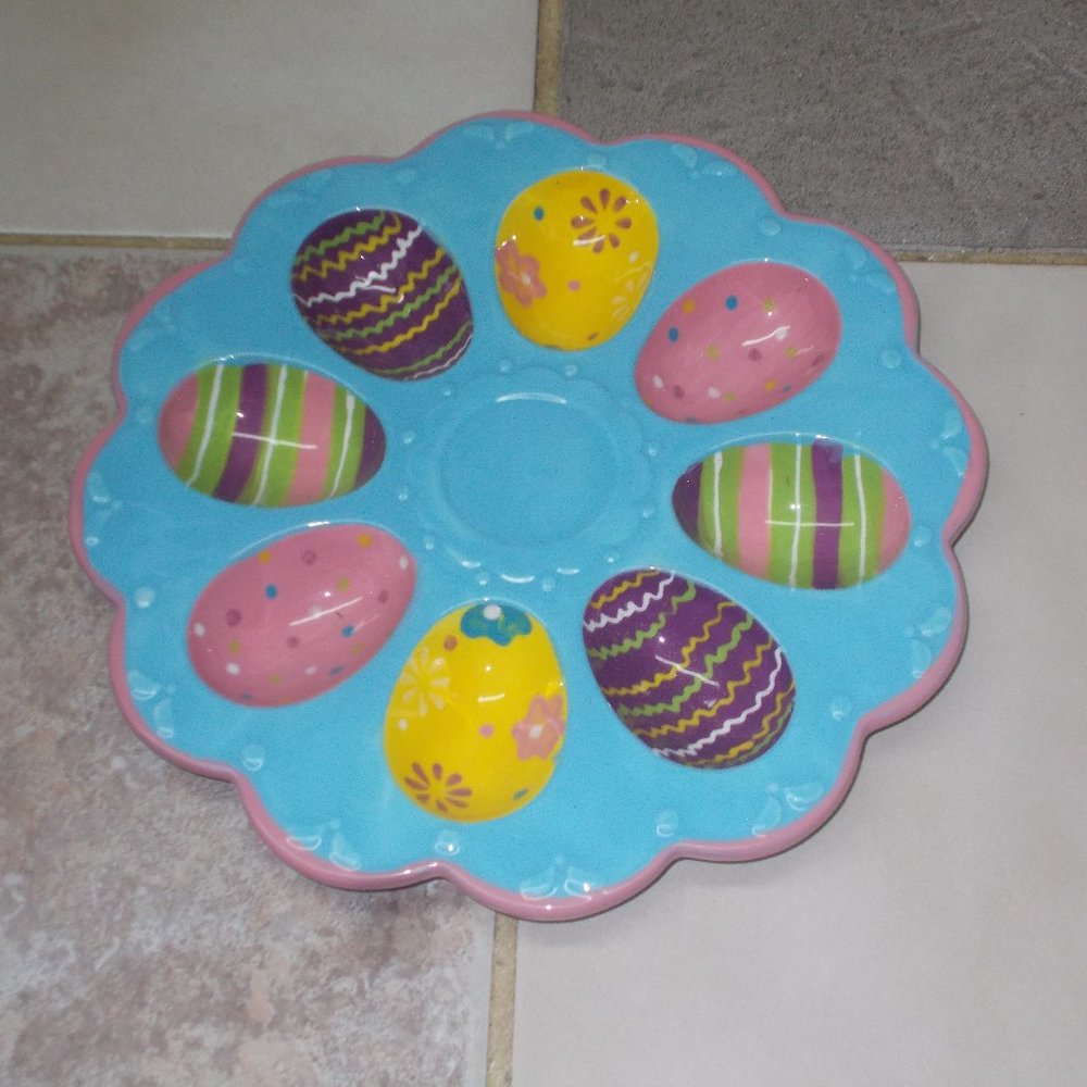 Decorative Easter Egg dish approximately 9 1/4"x9 1/4"